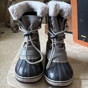 Sorel | Neutral Gray Black Waterproof Rubber Lined Lace Up Snow Boots Kids Boy 2